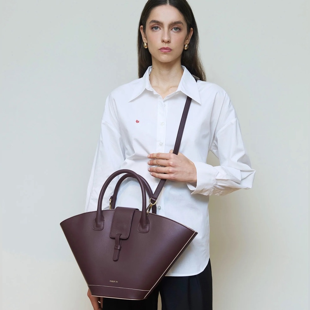 NWT: Paris64 Lumiere Brown Handbag